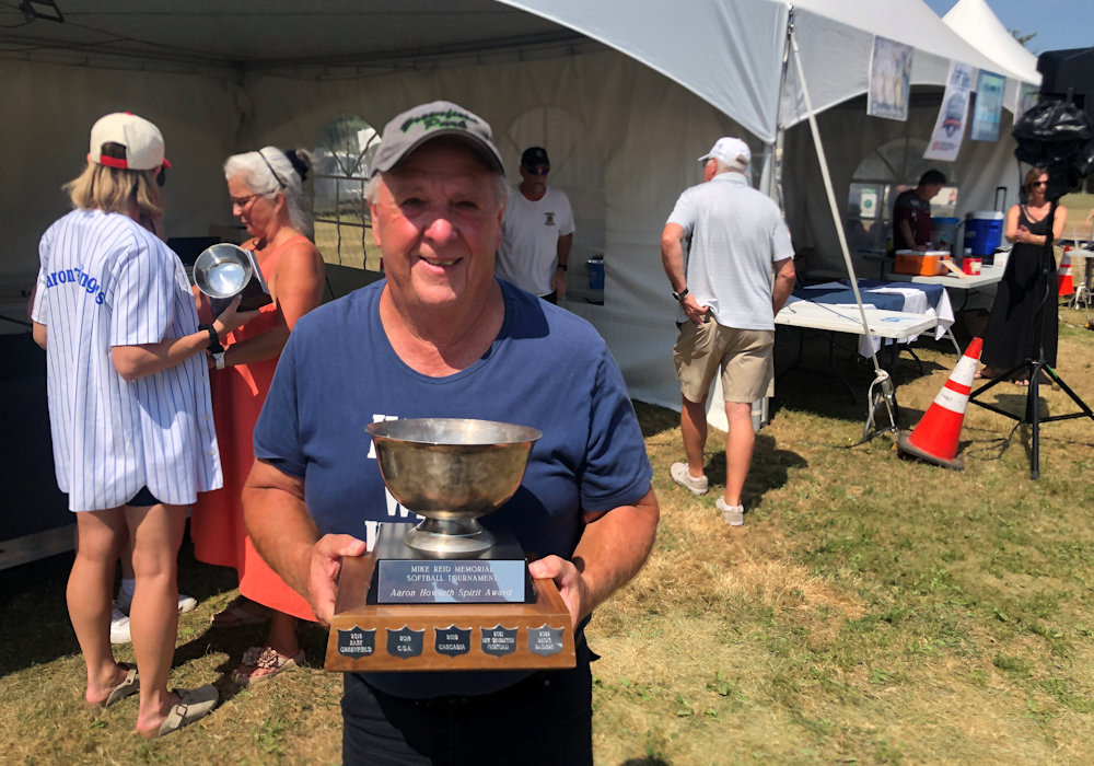 Bob Myles gets the Spirit Award