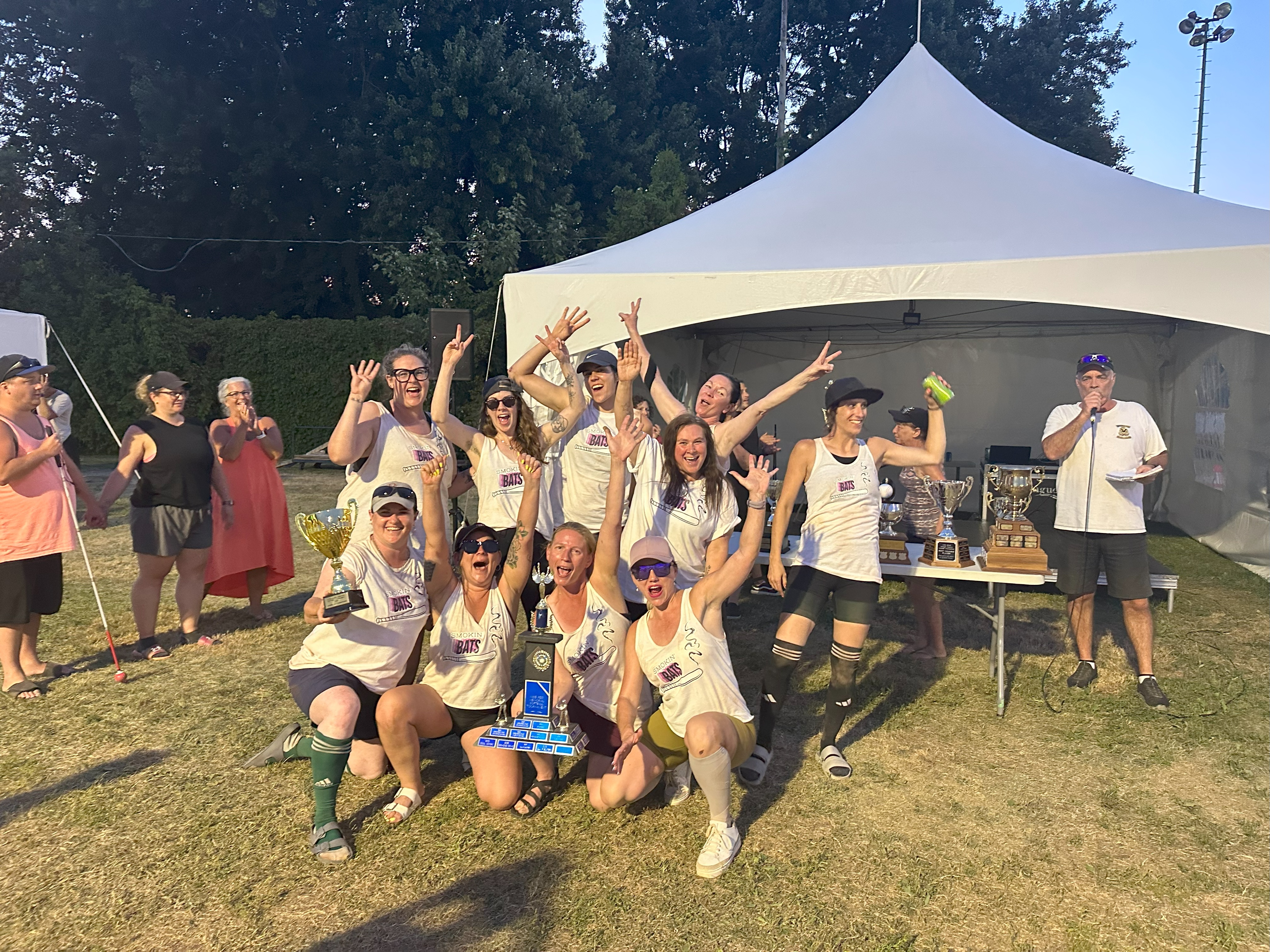 Smoking Bats, Women's Division